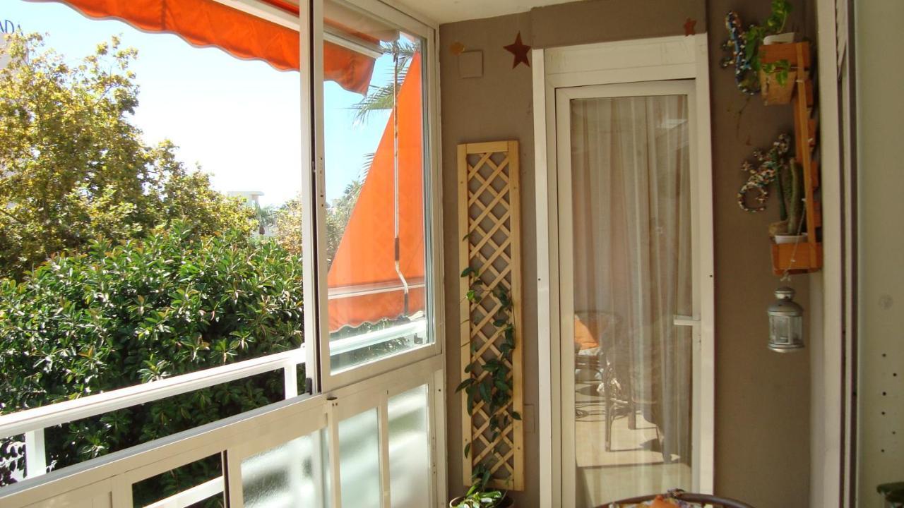 شقة Apartamento La Carihuela - Urb. Eurosol توريمولينوس المظهر الخارجي الصورة