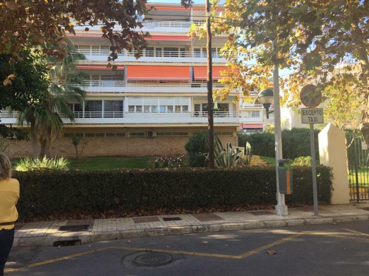 شقة Apartamento La Carihuela - Urb. Eurosol توريمولينوس المظهر الخارجي الصورة